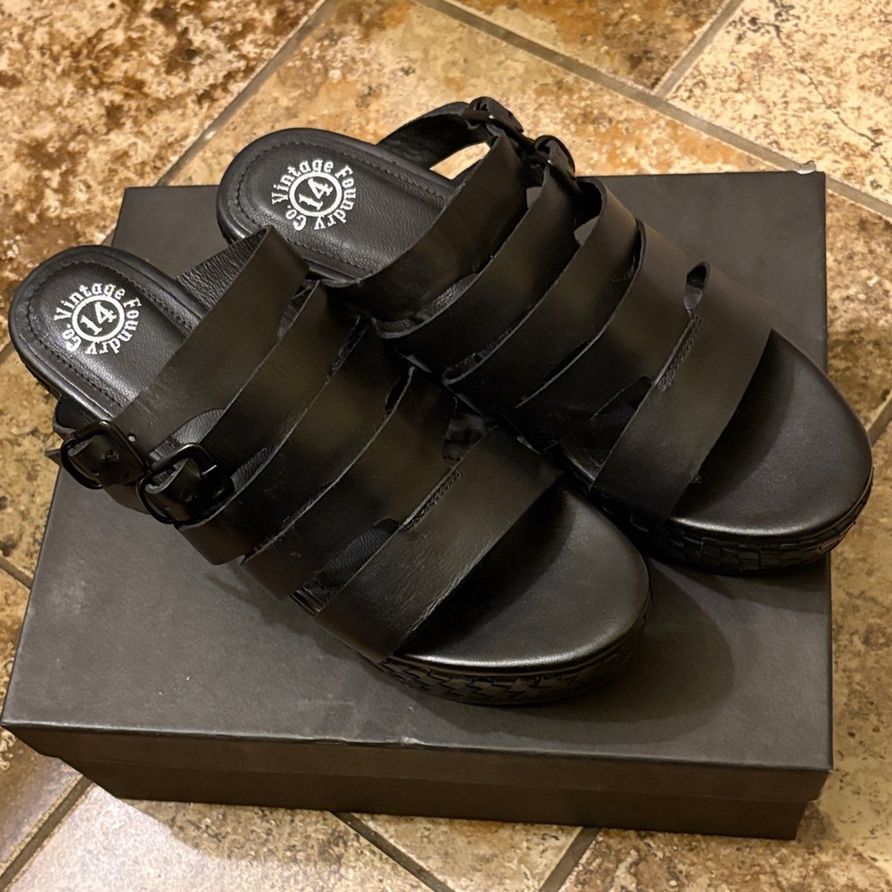 Vintage Foundry Black Women's Sandals